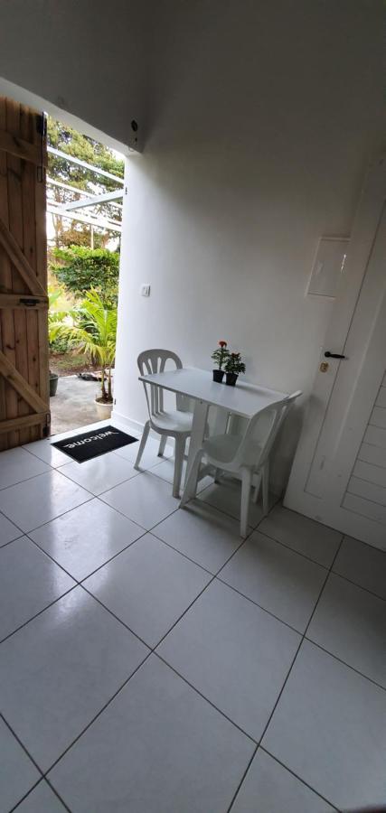 Les Cottages De Roseau Capesterre-Belle-Eau Esterno foto