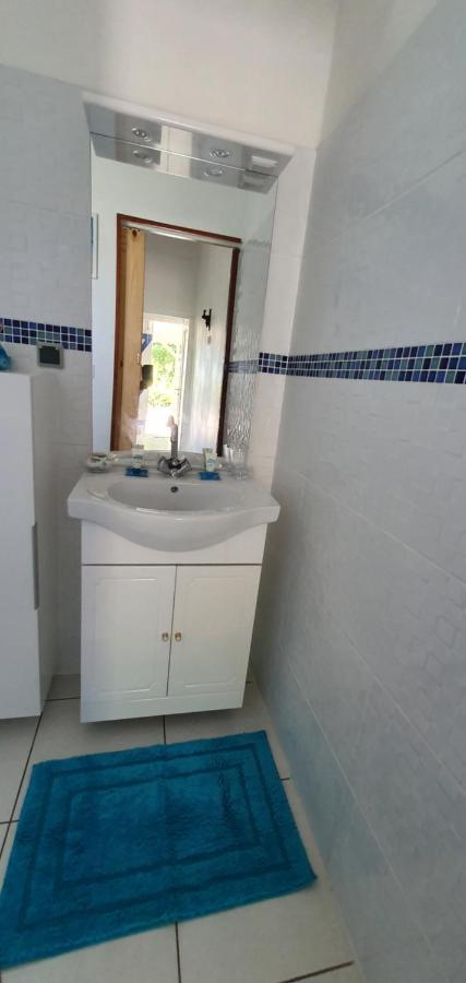 Les Cottages De Roseau Capesterre-Belle-Eau Esterno foto